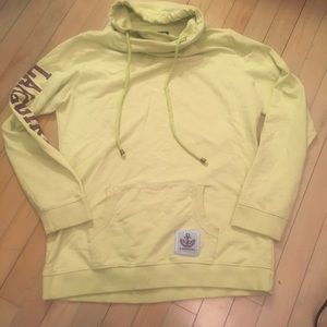 Lakegirl high necked pullover lime green
